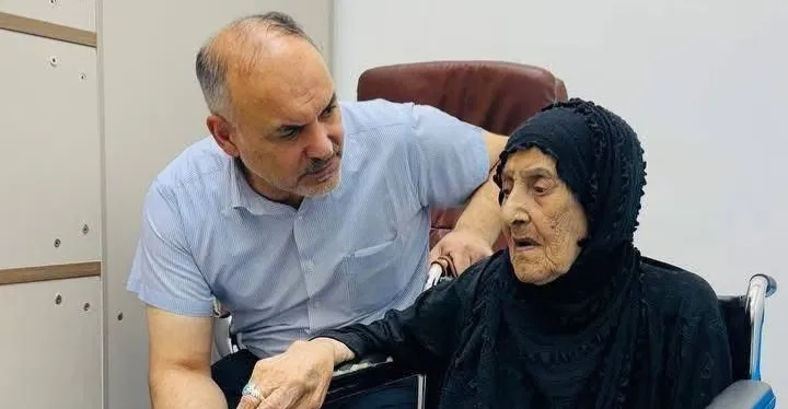 تبلغ 105 أعوام.. عملية ناجحة لمعمّرة في النجف